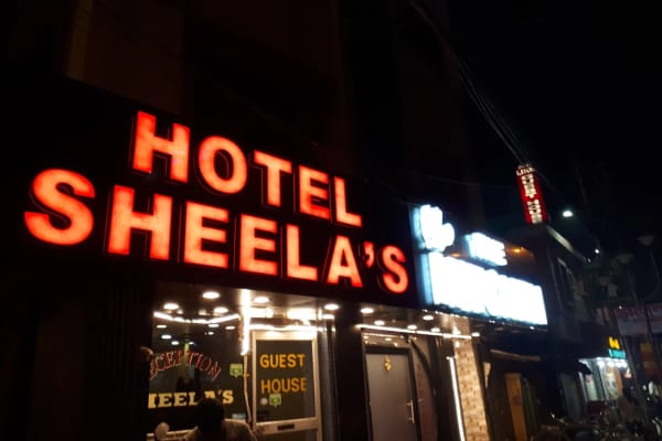 Hotel Sheela's