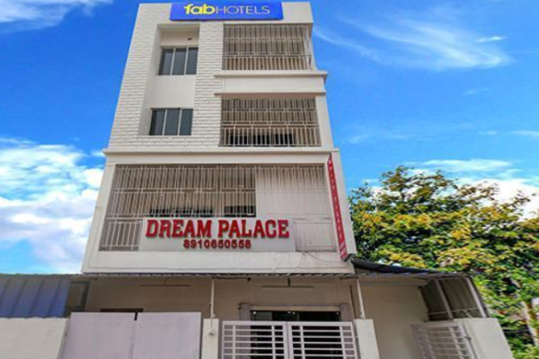 FabHotel New Dream Palace