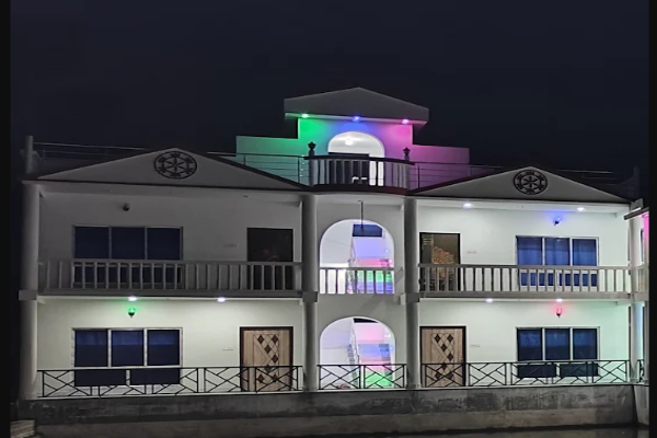 The Rajmahal Farmhouse