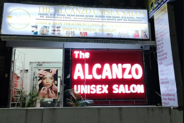 The Alcanzo Unisex Family Salon