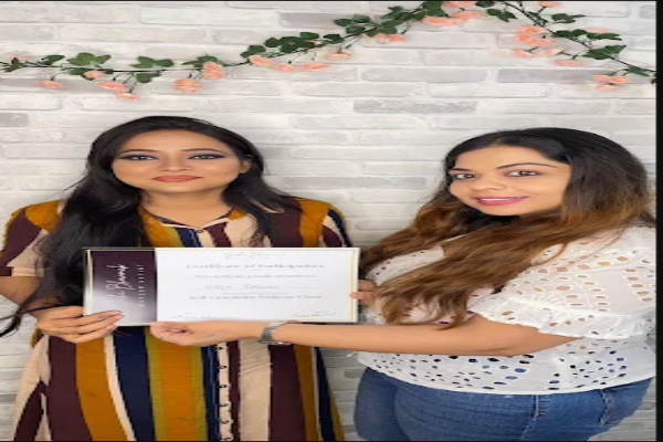Sneha Bhowmick - Makeup Artist (Makeup Studio & Academy)