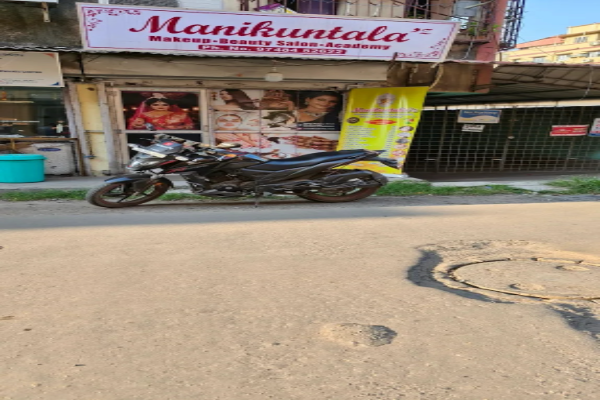 Manikuntala'z Makeup,Beauty salon & Academy