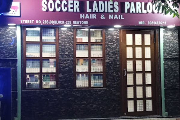 SOCCER LADIES PARLOUR