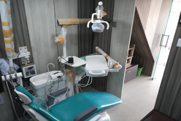 Dr. Kundu's Oracare Dental Clinic