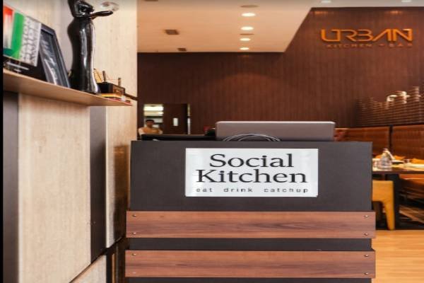 Food & Restaurant