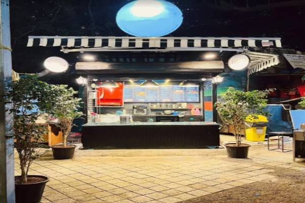 Food & Restaurant