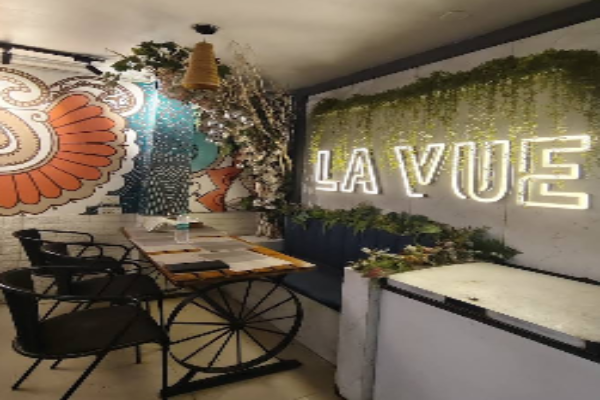 La Vue Cafe & Restro