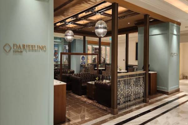 Food & Restaurant