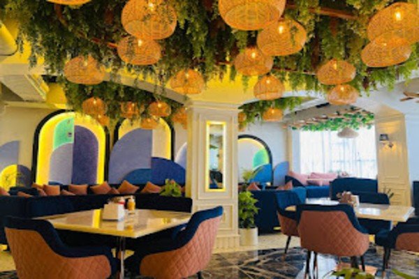 Dine House